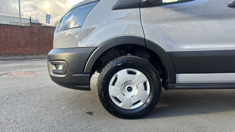 Ford Transit E-350 L3 Rwd 135kW 68kWh H2 Trend Van Auto [DAP]